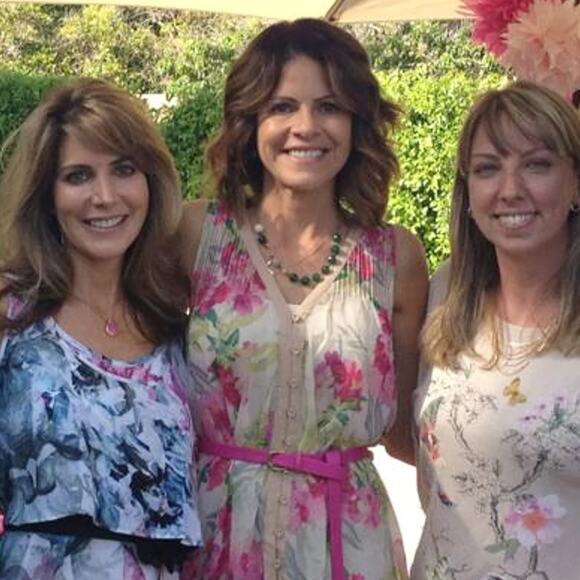 NECKLACE Hand Crafted in Antique Gold & Green - Picture 4 of 8